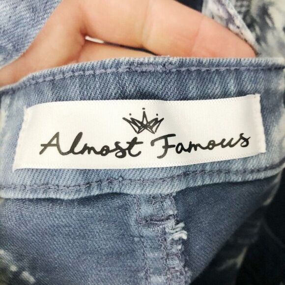 Almost Famous Tie Dye Shortalls, Size 5 - Picture 4 of 6